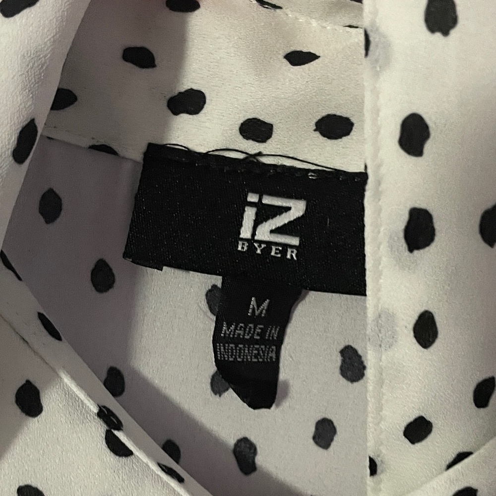 iZ Byer White and Black Polka Dot Button Down Shirt